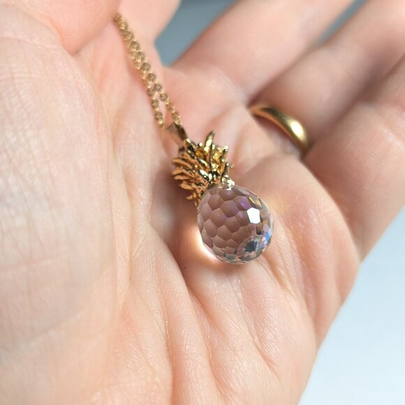 Small Aurora Borealis crystal pineapple pendant with gold tone necklace - Picture 5 of 9